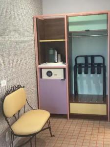 The Adler a Hollywood - 35