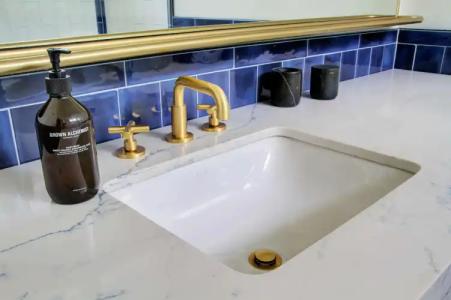 The Adler a Hollywood - 7