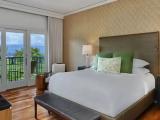 Suite with ocean view