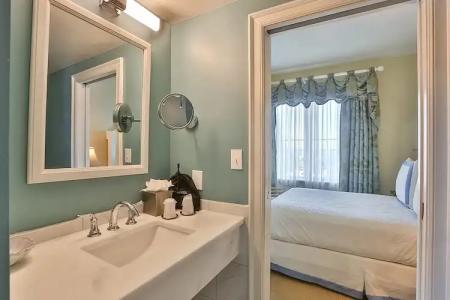 Harborside at Charleston Harbor Resort and Marina - 46