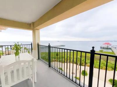 Harborside at Charleston Harbor Resort and Marina - 50