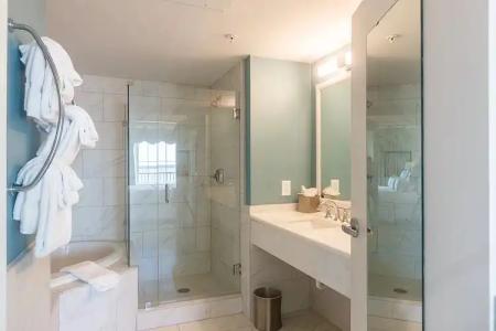 Harborside at Charleston Harbor Resort and Marina - 45