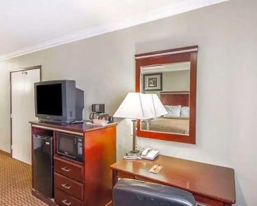 Mesa AZ Near Downtown & Sloan Park - 24