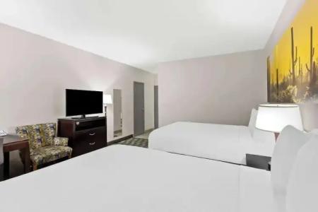 Days by Wyndham Mesa Near Phoenix - 43