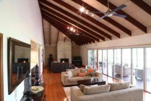 Lake Weyba Cottages Noosa, Noosaville