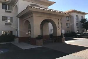 Holiday Inn Express & Suites Phoenix - Mesa West, an IHG Hotel, Mesa