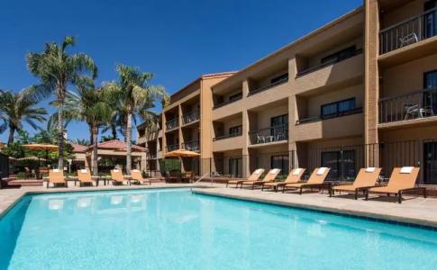 Courtyard by Marriott Phoenix Mesa - 19
