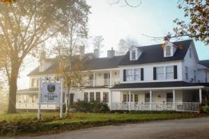 The Stowe Inn and Tavern, Stowe