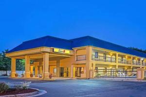 Super 8 by Wyndham Norcross/I-85 Atlanta, Norcross