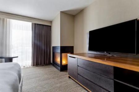 DoubleTree by Hilton Park City - The Yarrow - 8