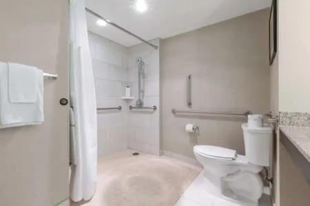 DoubleTree by Hilton Park City - The Yarrow - 29