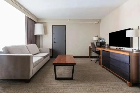 DoubleTree by Hilton Park City - The Yarrow - 52
