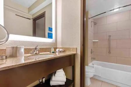 DoubleTree by Hilton Park City - The Yarrow - 127