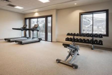 DoubleTree by Hilton Park City - The Yarrow - 19