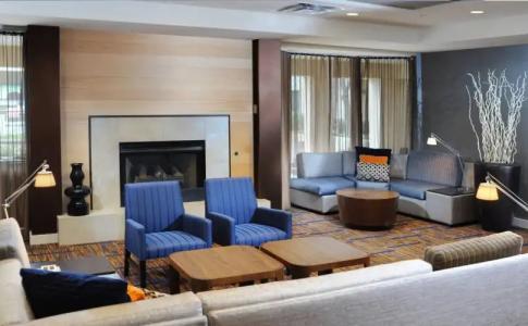 Courtyard by Marriott Dallas Plano in Legacy Park - 5