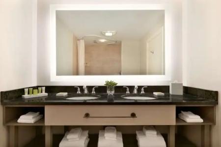 Hilton Suites Ocean City Oceanfront - 40