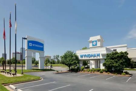 Wyndham Riverfront - 19
