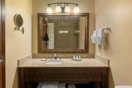 Wyndham Riverfront - 48