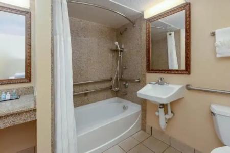 Wyndham Riverfront - 104