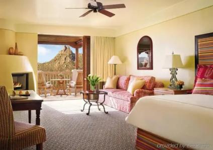 Four Seasons Resorts Scottsdale at Troon North - 4