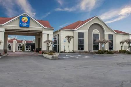 Comfort Inn Sandusky - 21