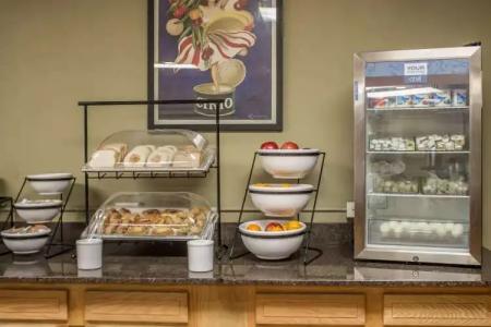 Comfort Inn Sandusky - 7