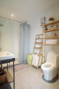 Chala Number 2 Art and Gallery - 8