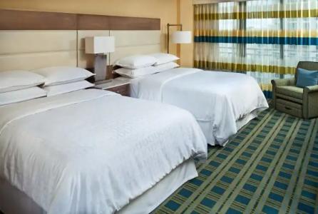 Sheraton Oceanfront - 4