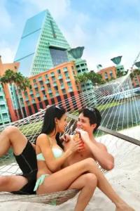 Walt Disney World Dolphin - 33