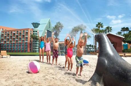 Walt Disney World Swan - 33