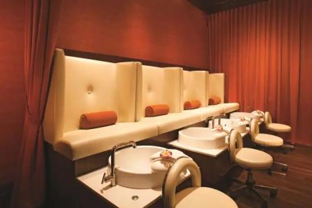 Walt Disney World Swan - 16