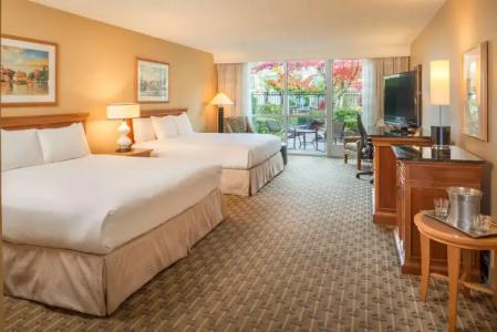 Hilton Seattle Airport & Conference Center - 2