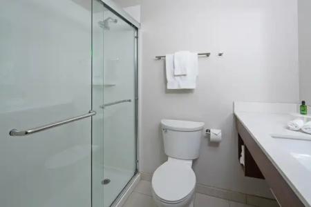 Holiday Inn Express Seattle - Sea-Tac Airport, an IHG - 7