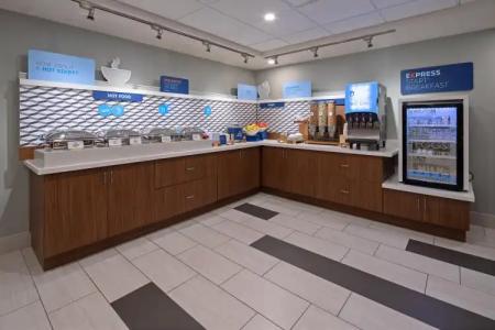 Holiday Inn Express Seattle - Sea-Tac Airport, an IHG - 27