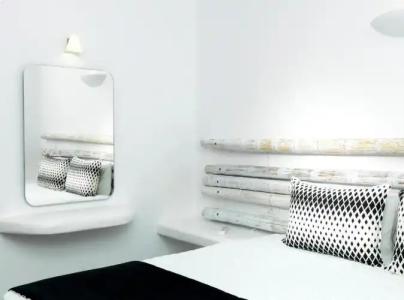 San Marino Suites by Calm Collection - 106