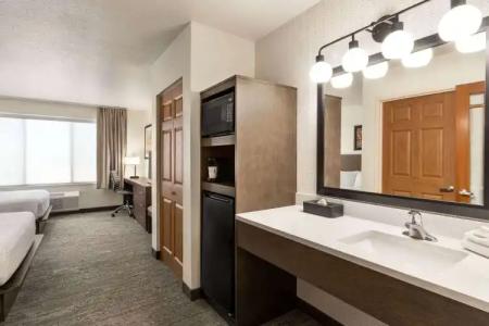 Days Inn & Suites by Wyndham Bozeman - 20