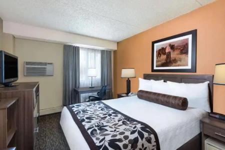 Days Inn & Suites by Wyndham Bozeman - 39