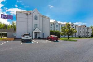 Erie Inn and Suites, Erie