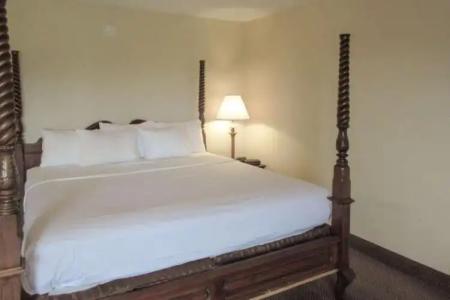 Days Inn by Wyndham Erie - 27