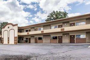 Econo Lodge, Macon