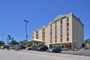 Holiday Inn Express & Suites Central Omaha, an IHG Hotel, Omaha