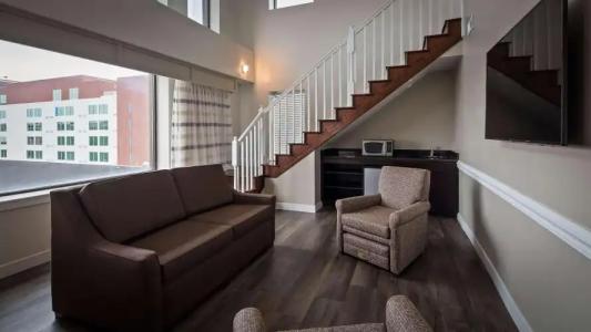 Best Western Plus Coastline Inn - 13