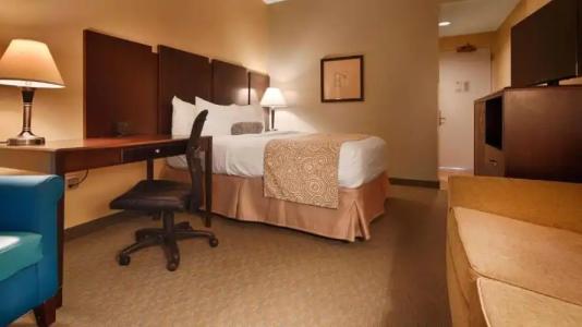 Best Western Plus Coastline Inn - 36