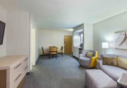 Courtyard by Marriott Wilmington/Wrightsville Beach - 6