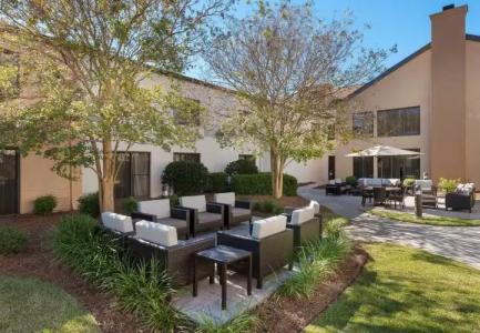 Courtyard by Marriott Wilmington/Wrightsville Beach - 16