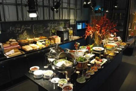 The Kuala Lumpur Journal - 10