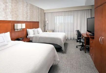 Courtyard by Marriott Tyler - 24