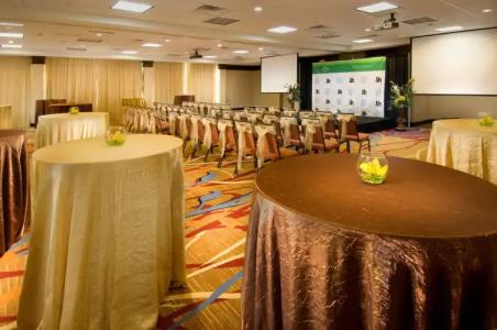 Courtyard by Marriott Tyler - 31