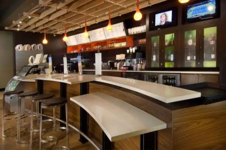 Courtyard by Marriott Tyler - 29