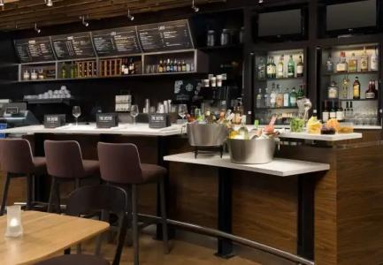 Courtyard by Marriott Tyler - 13